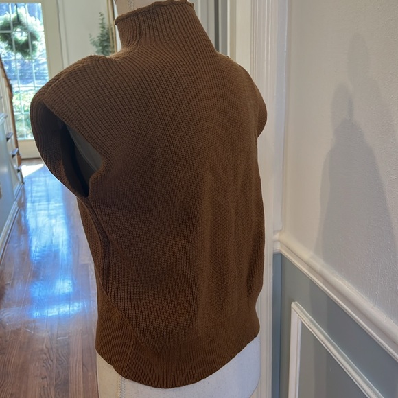 VINTAGE CLASSIC KNIT SWEATER SIZE SMALL - Picture 6 of 9